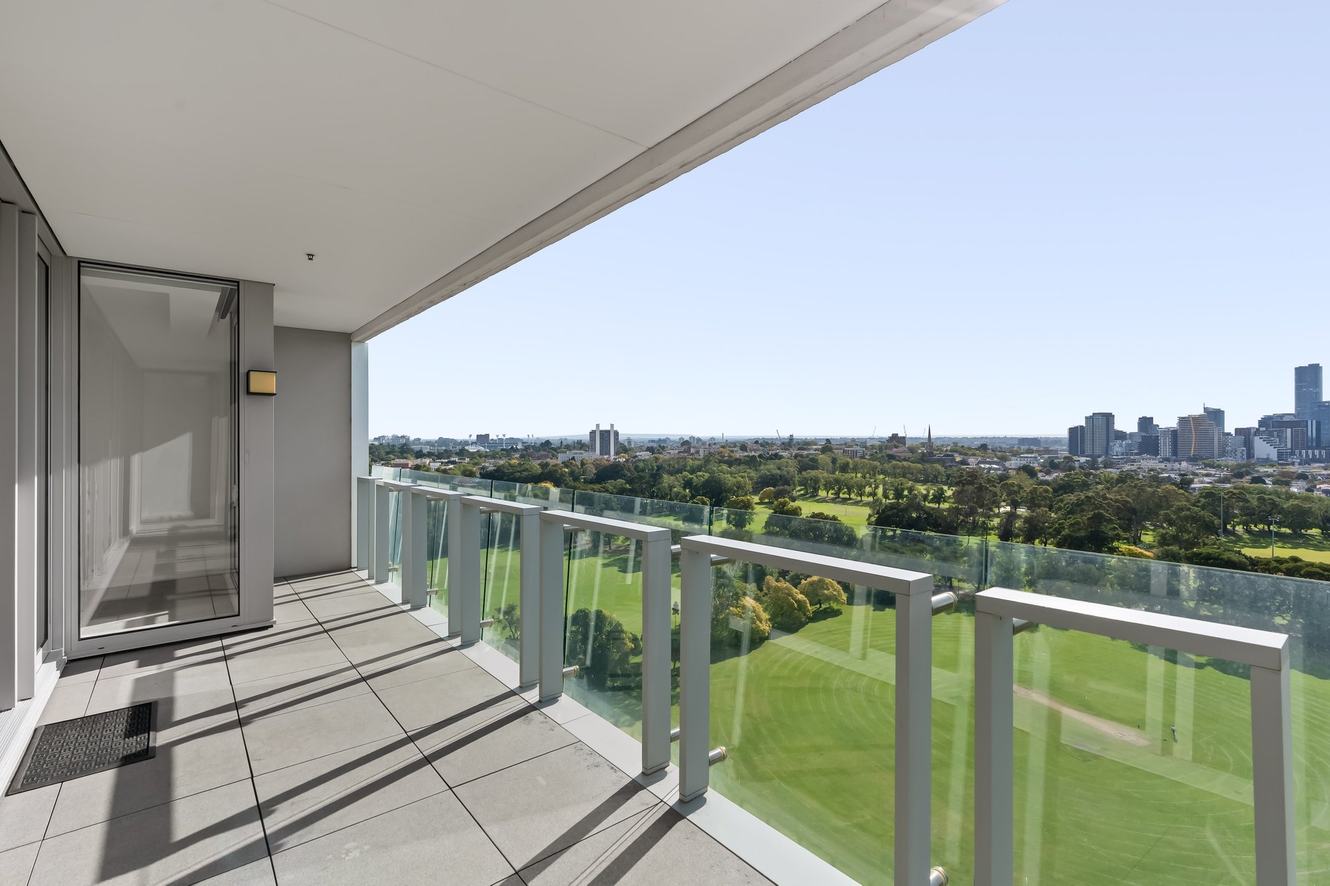 1407/499 St Kilda Road, Melbourne image 3