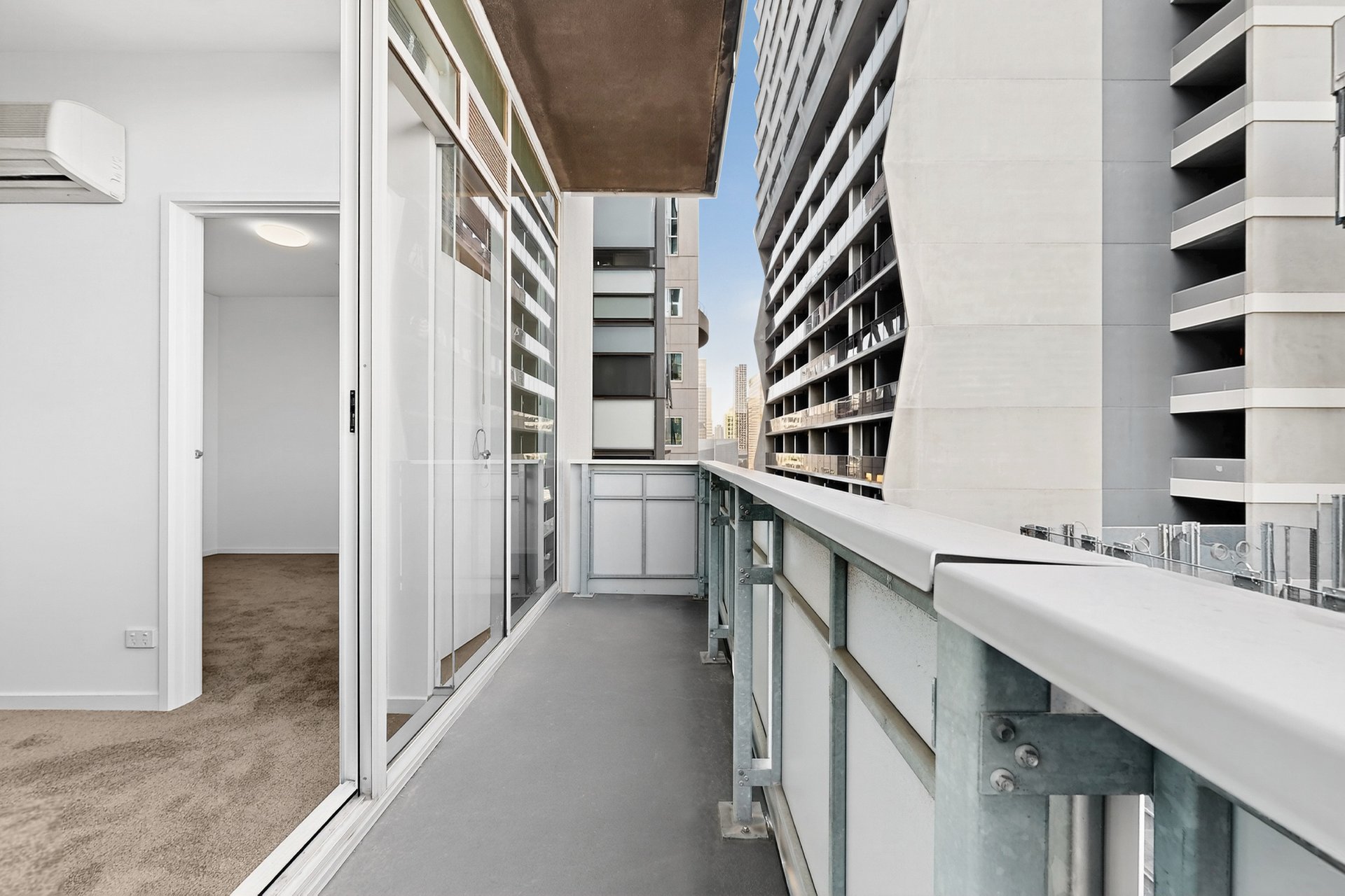 1409 / 25 Wills Street  MELBOURNE