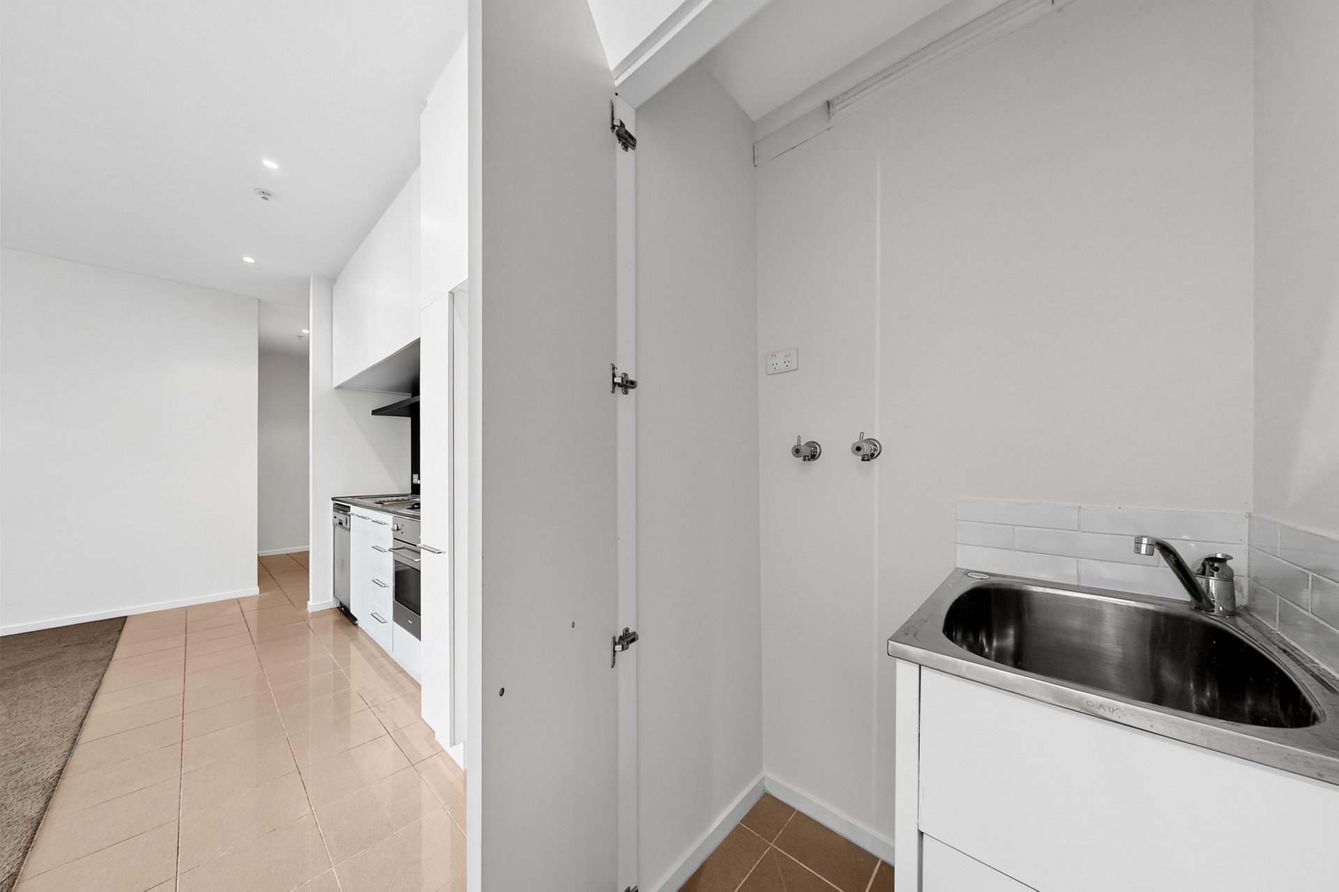 1409 / 25 Wills Street  MELBOURNE