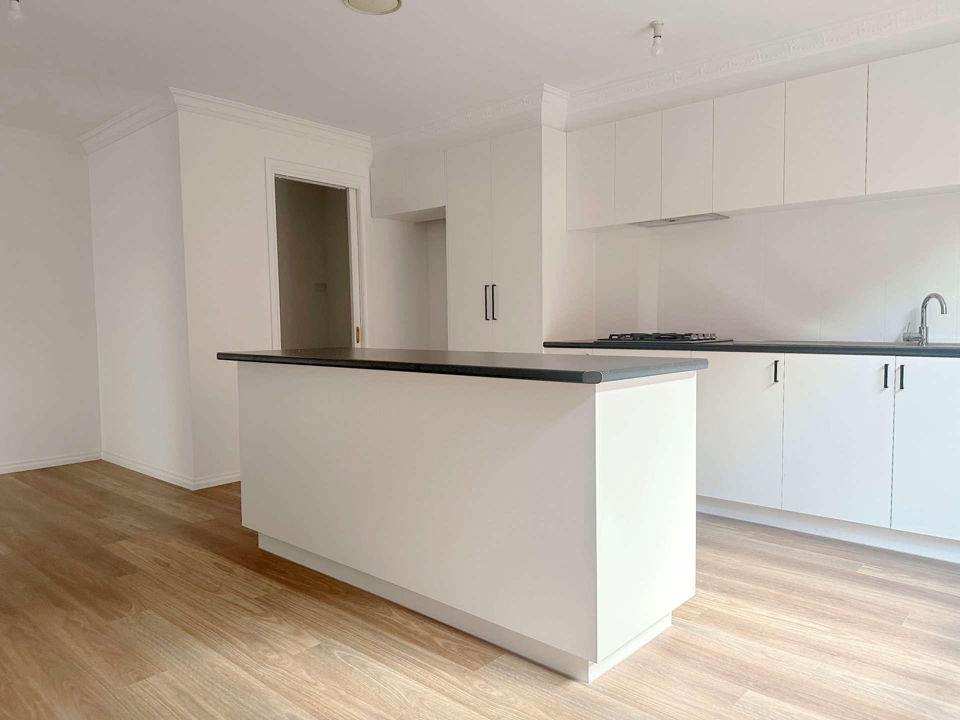 140A Epsom Road, Ascot Vale image 2