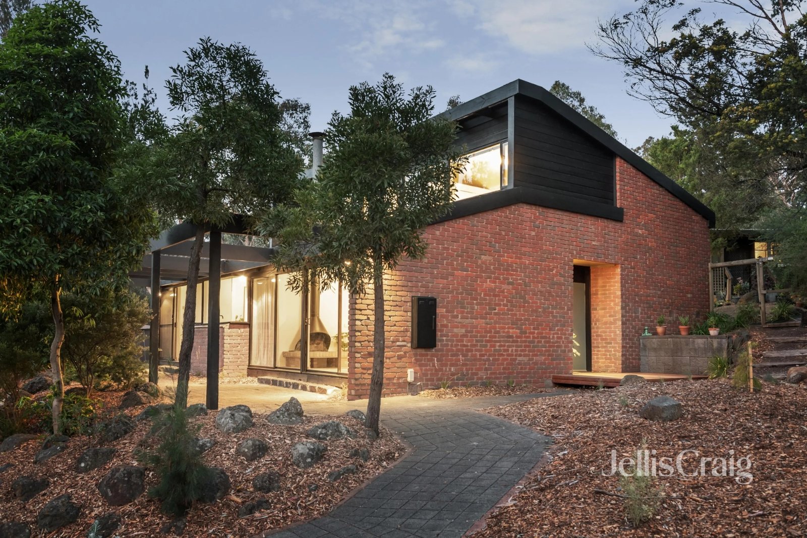 141 Arthur Street, Eltham image 1