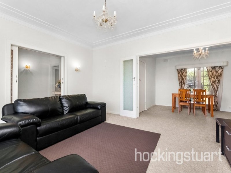 141 Greythorn Road, Balwyn North image 3