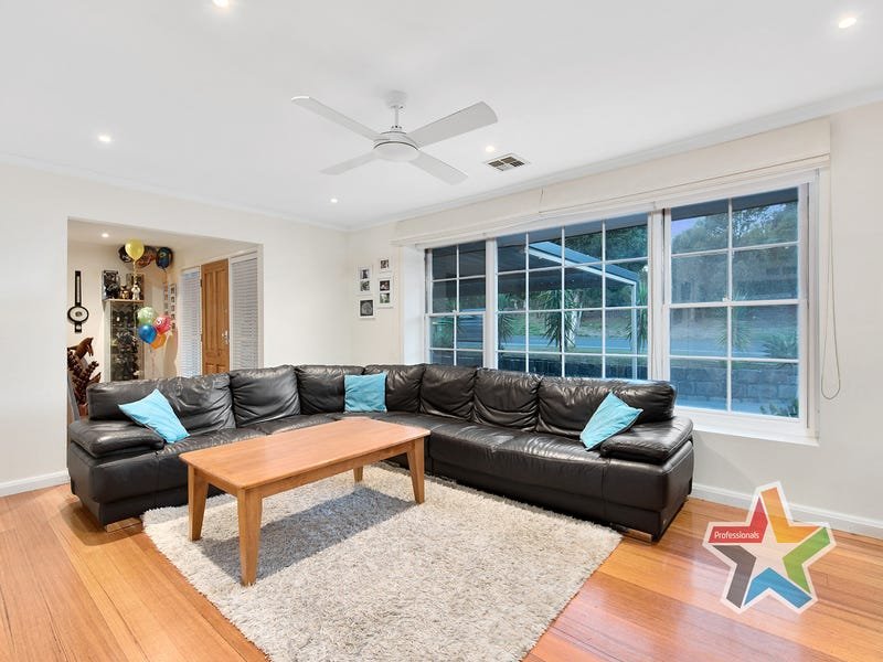 141 Manchester Road, Mooroolbark image 3