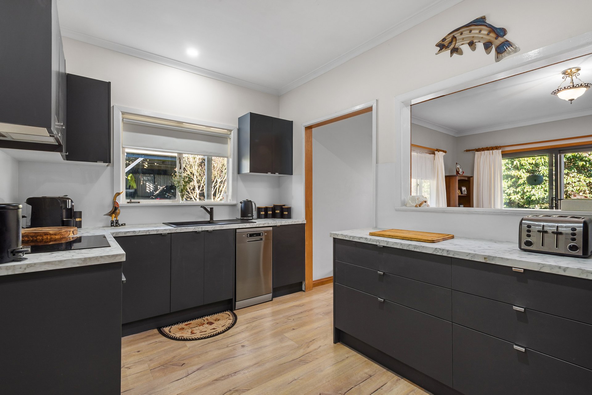 Property Gallery Thumbnail 3