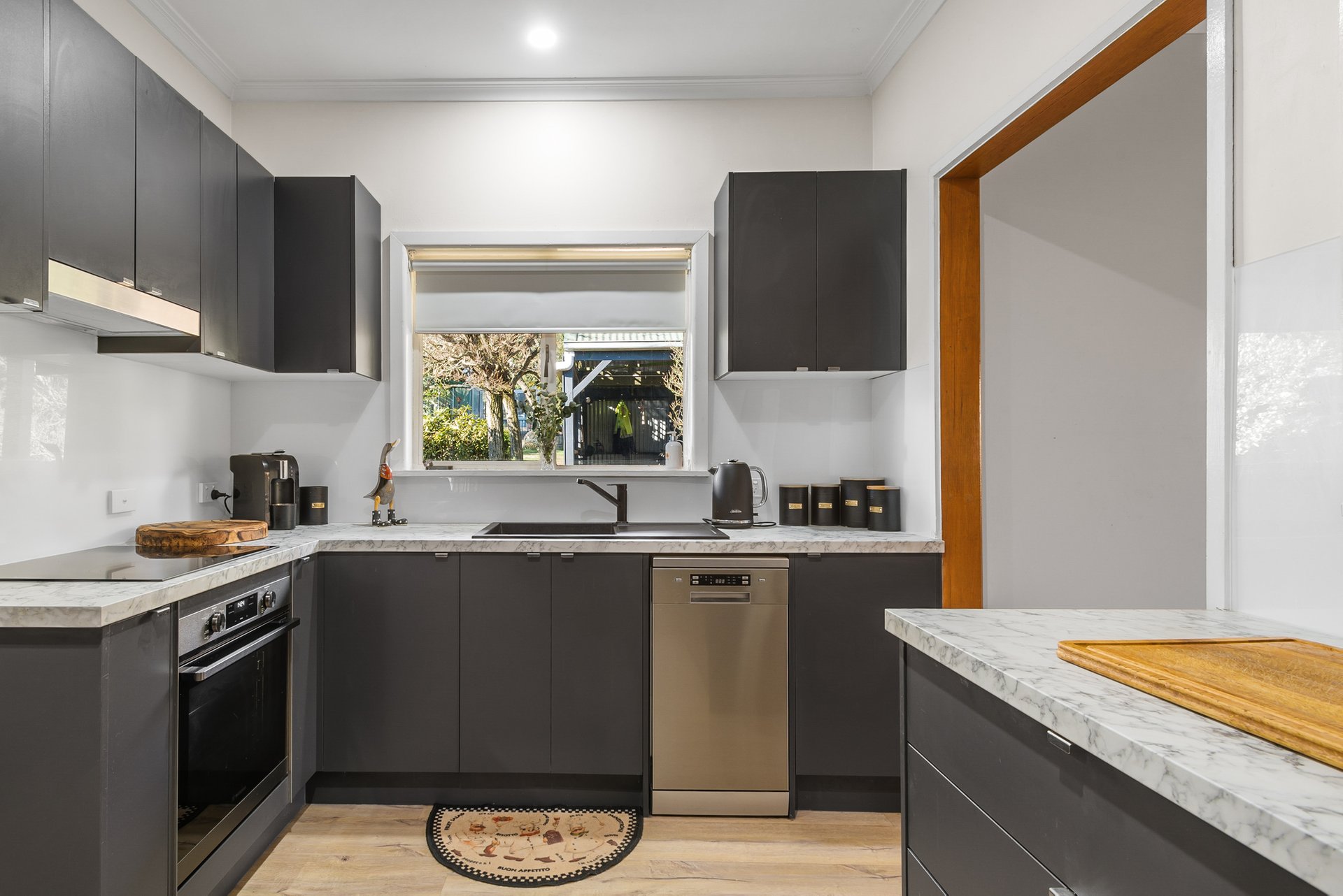 Property Gallery Thumbnail 4
