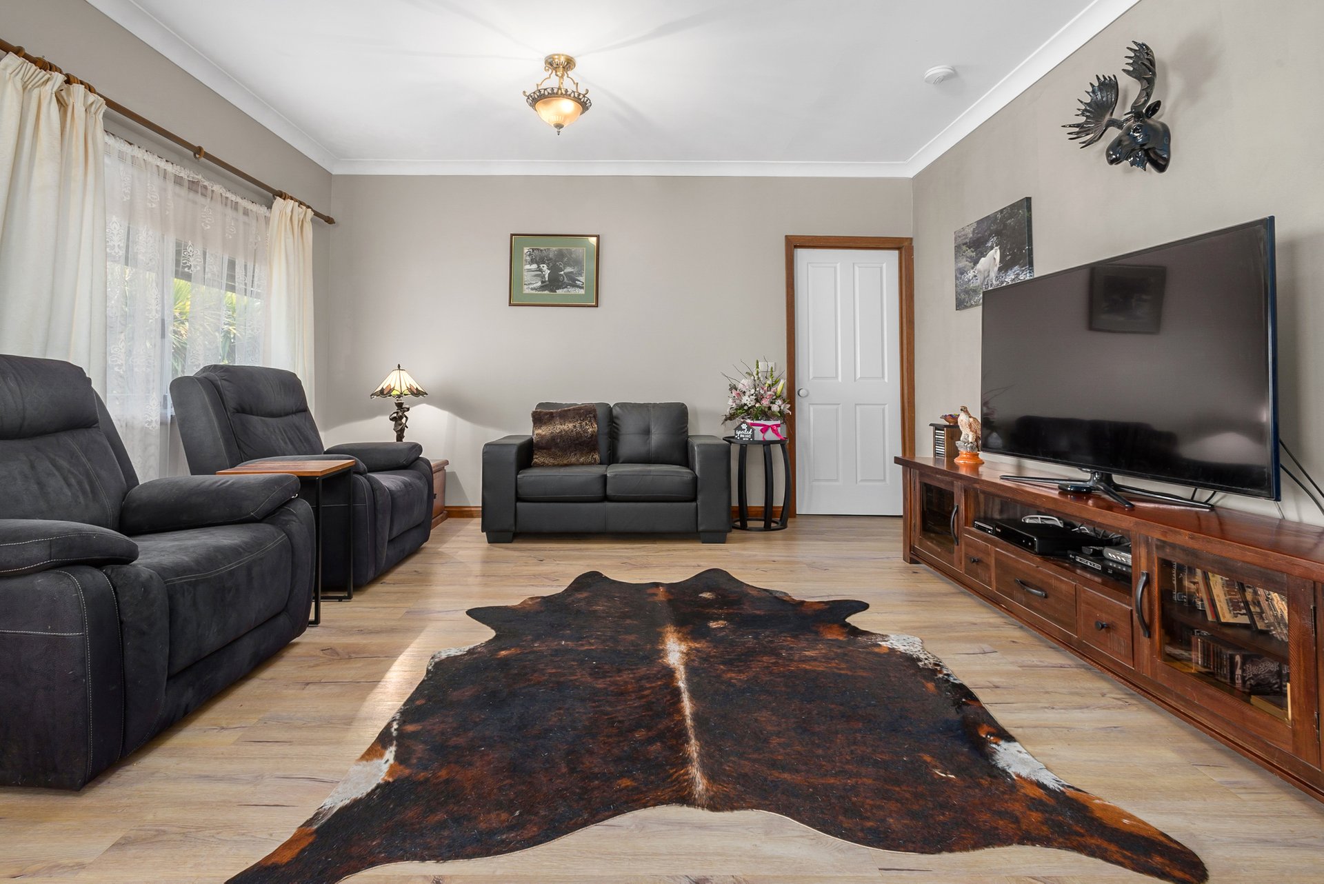 Property Gallery Thumbnail 6
