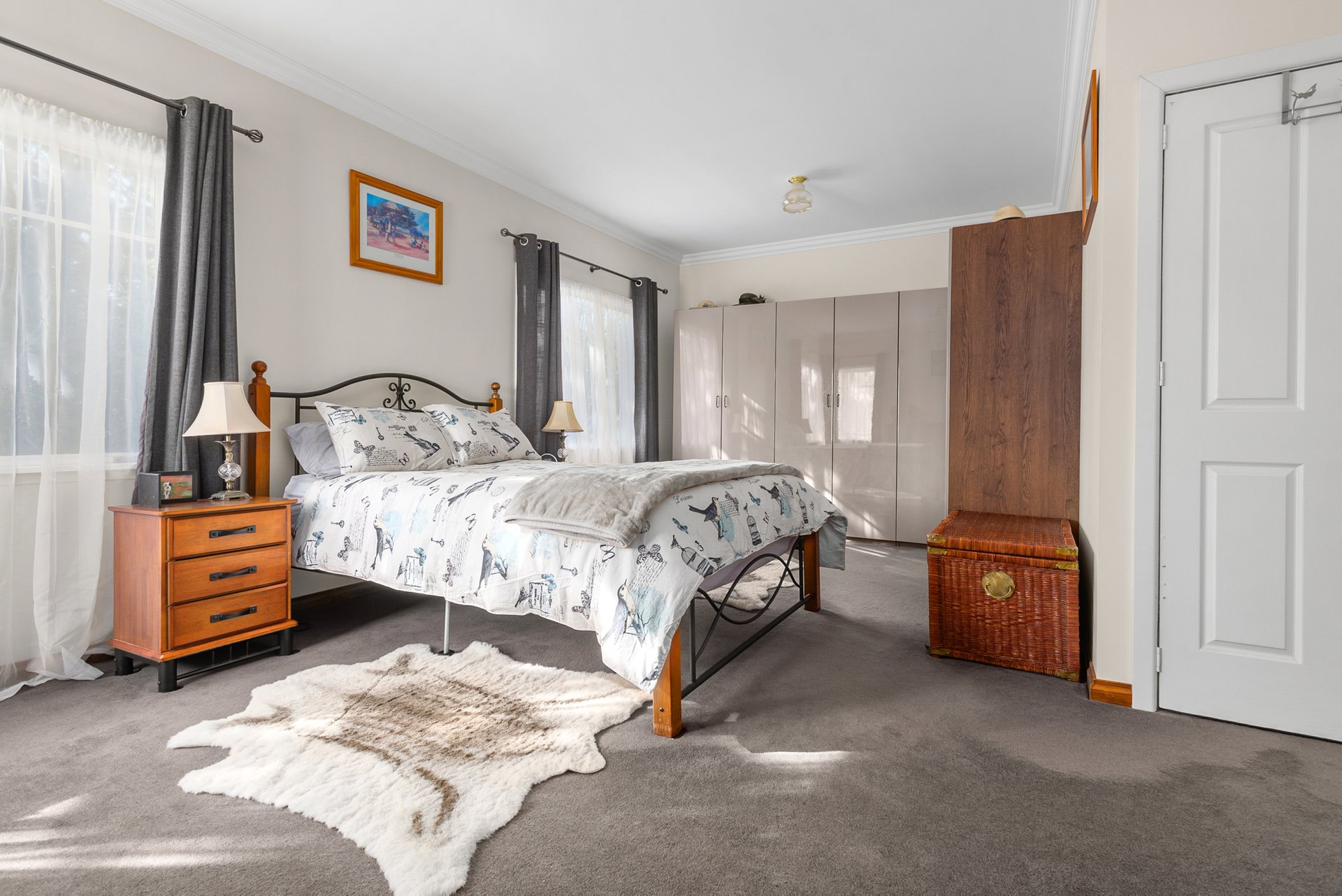 Property Gallery Thumbnail 8