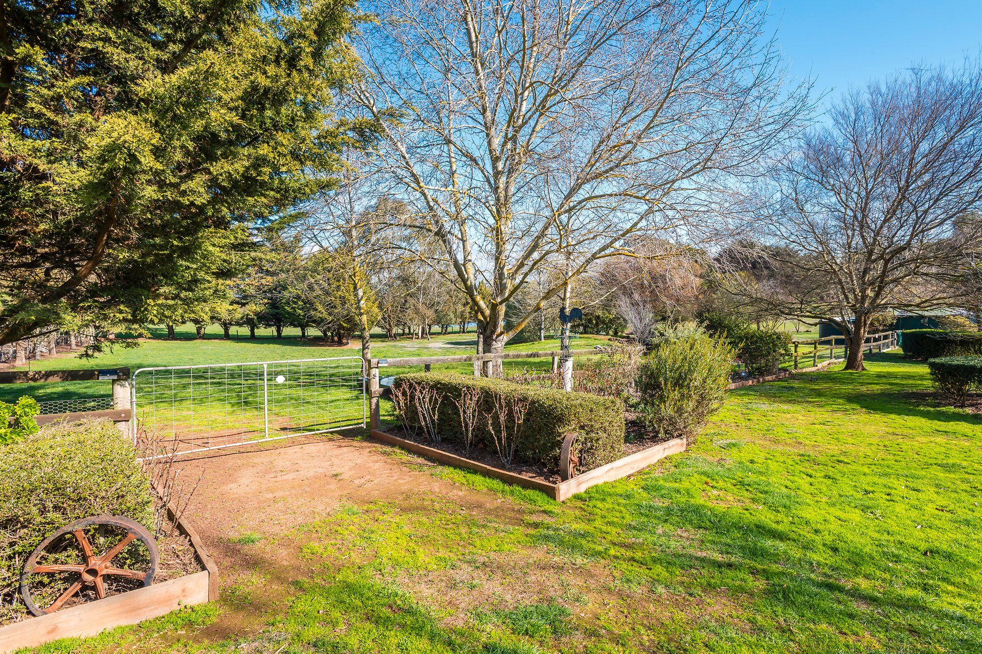 Property Gallery Thumbnail 16