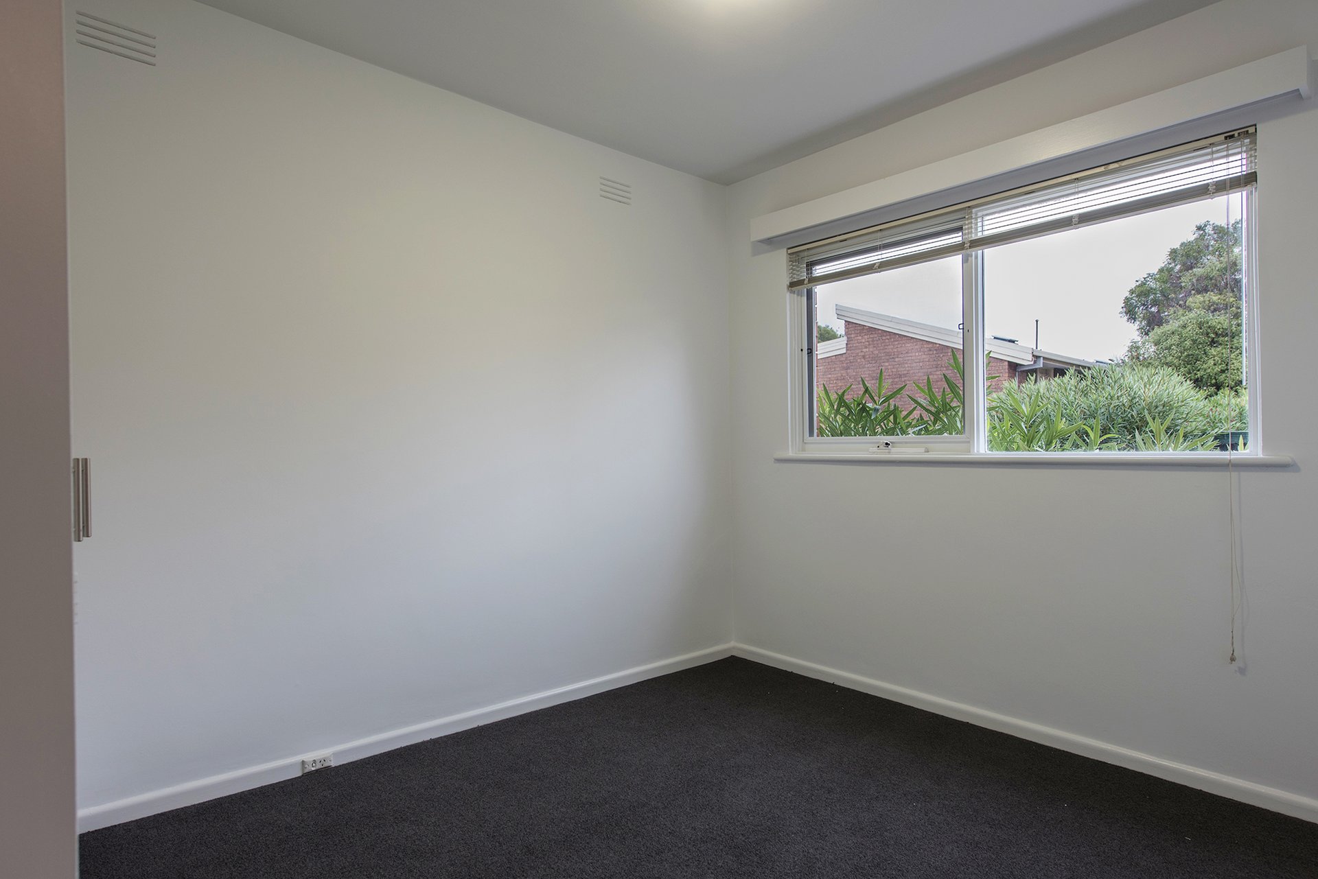 Property Gallery Thumbnail 2
