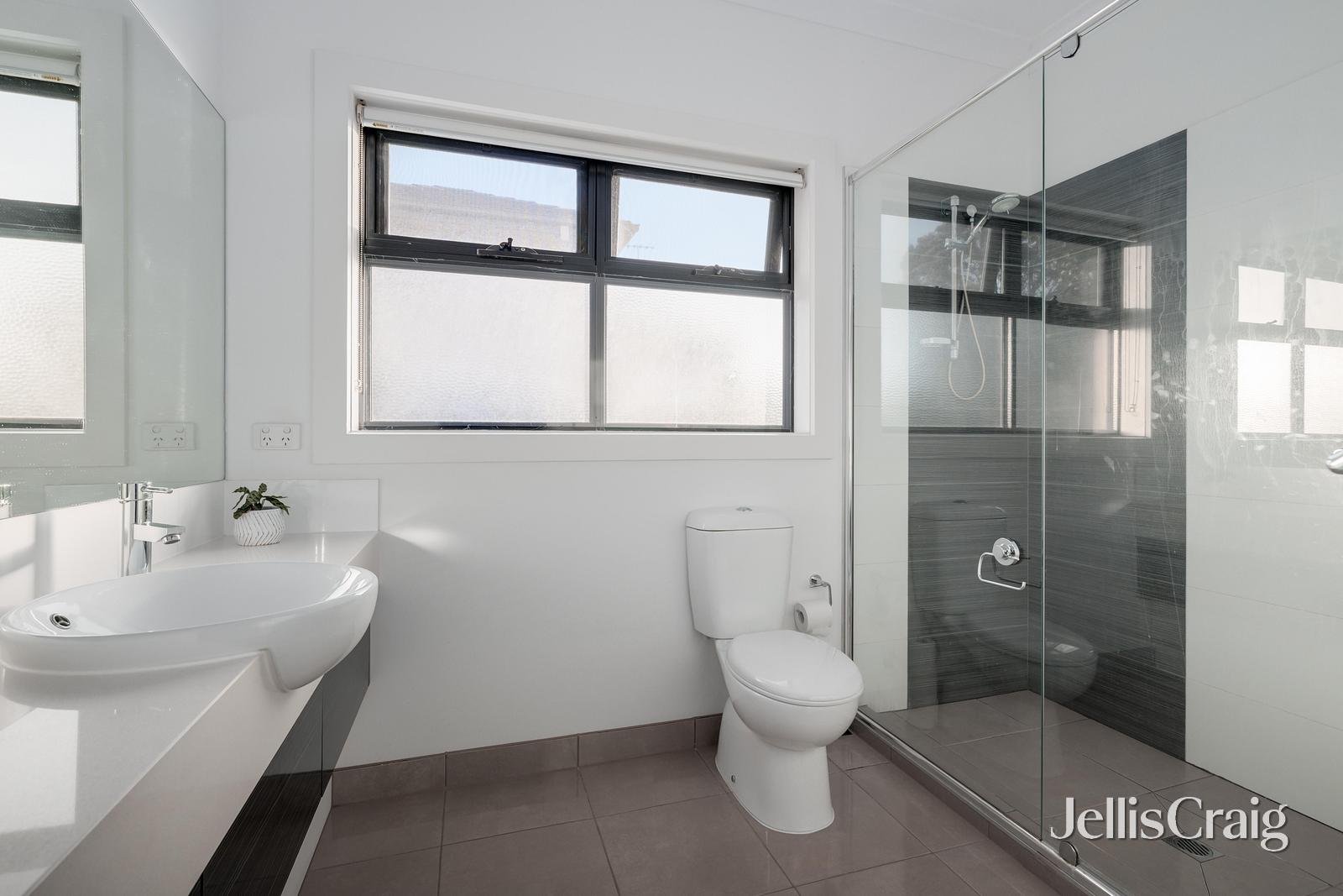 1/41 Surrey Road, Mount&nbsp;Waverley image 6