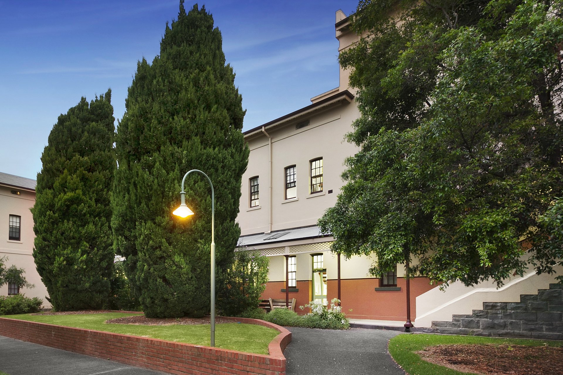 Property Gallery - Main Image