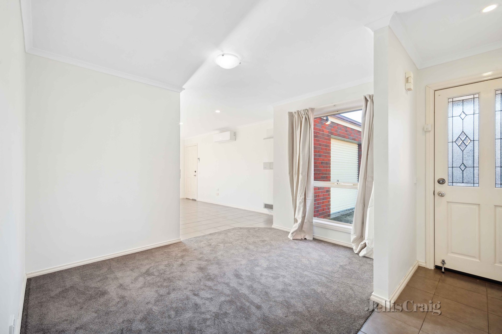 1/41 Yarrowee Street, Sebastopol image 2