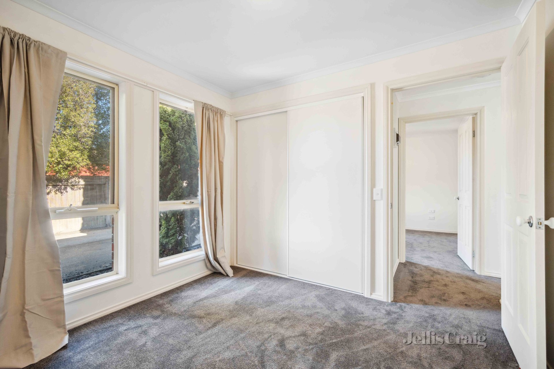 1/41 Yarrowee Street, Sebastopol image 6
