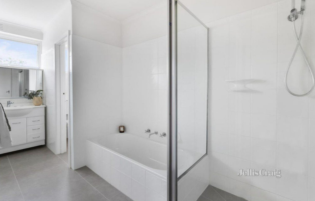 14/10 Dickens Street, Elwood image 6