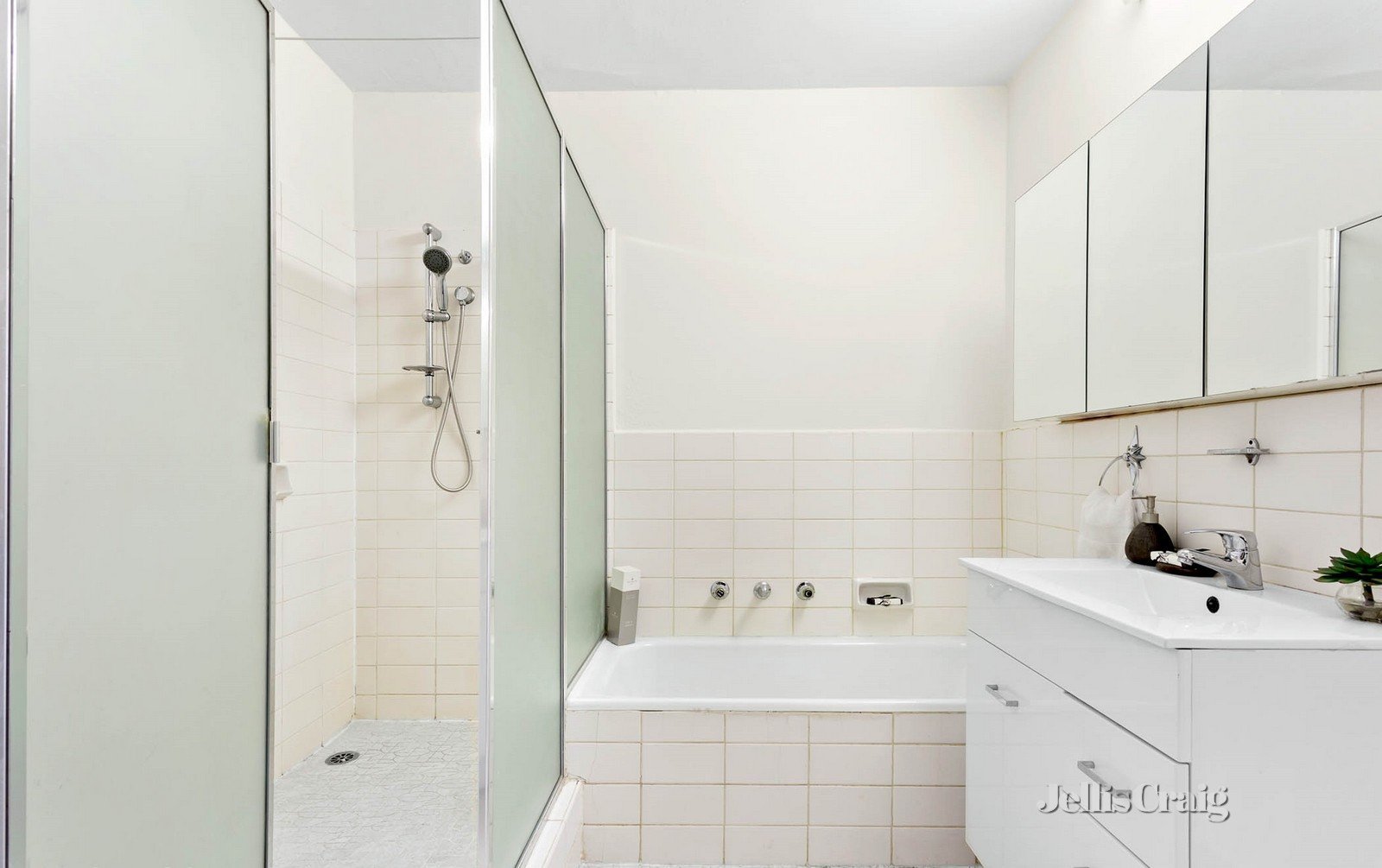 1/411 Toorak Road, Toorak image 8