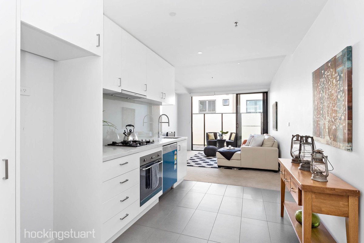 14/12-16 Carrum Street, Malvern East image 2