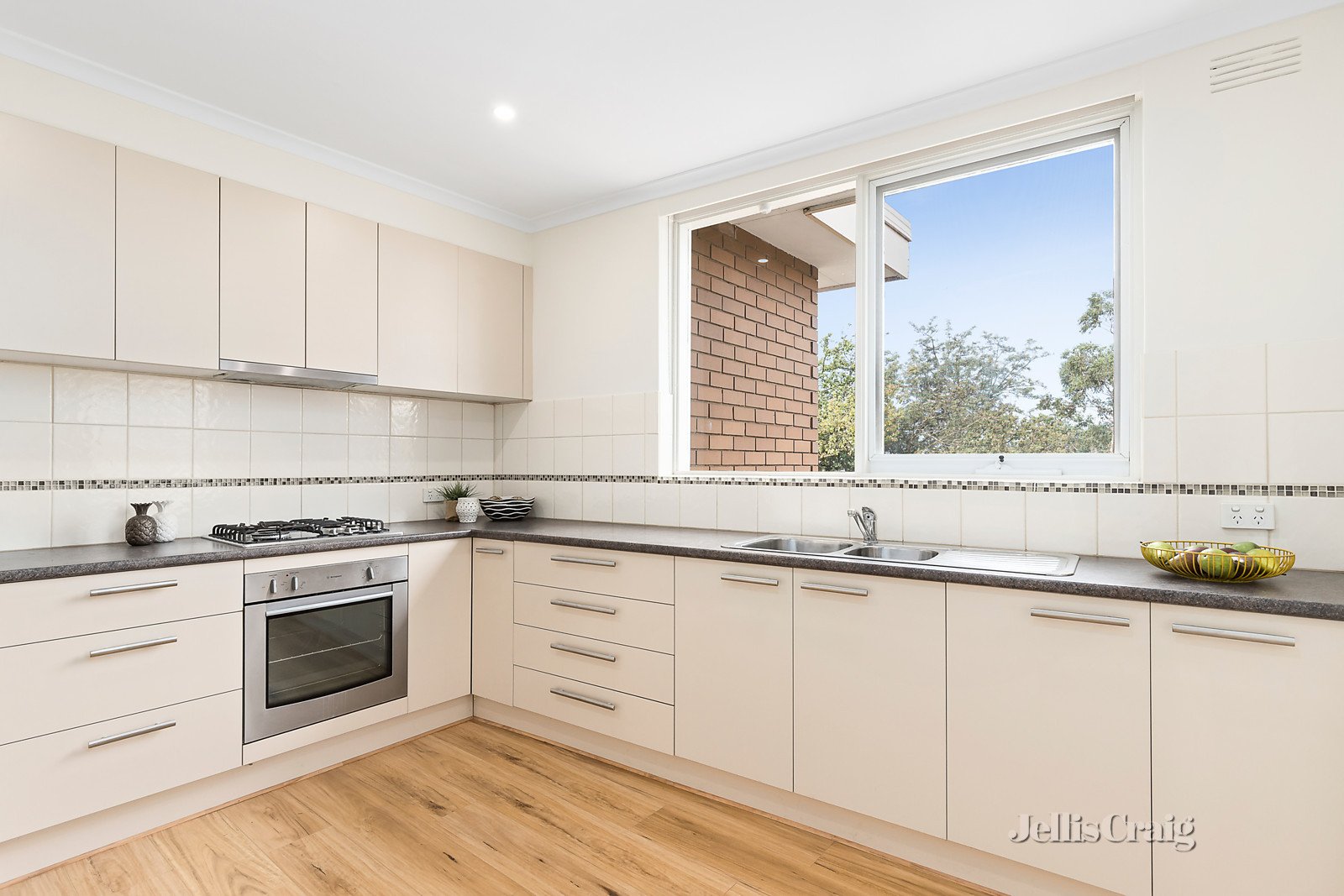 14/12 Stradbroke Avenue, Heidelberg image 3