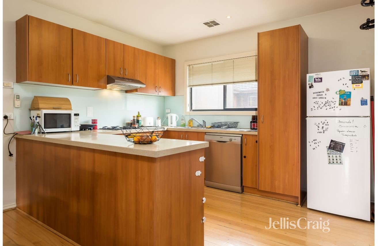 14/127 Somerville Road, Yarraville image 3