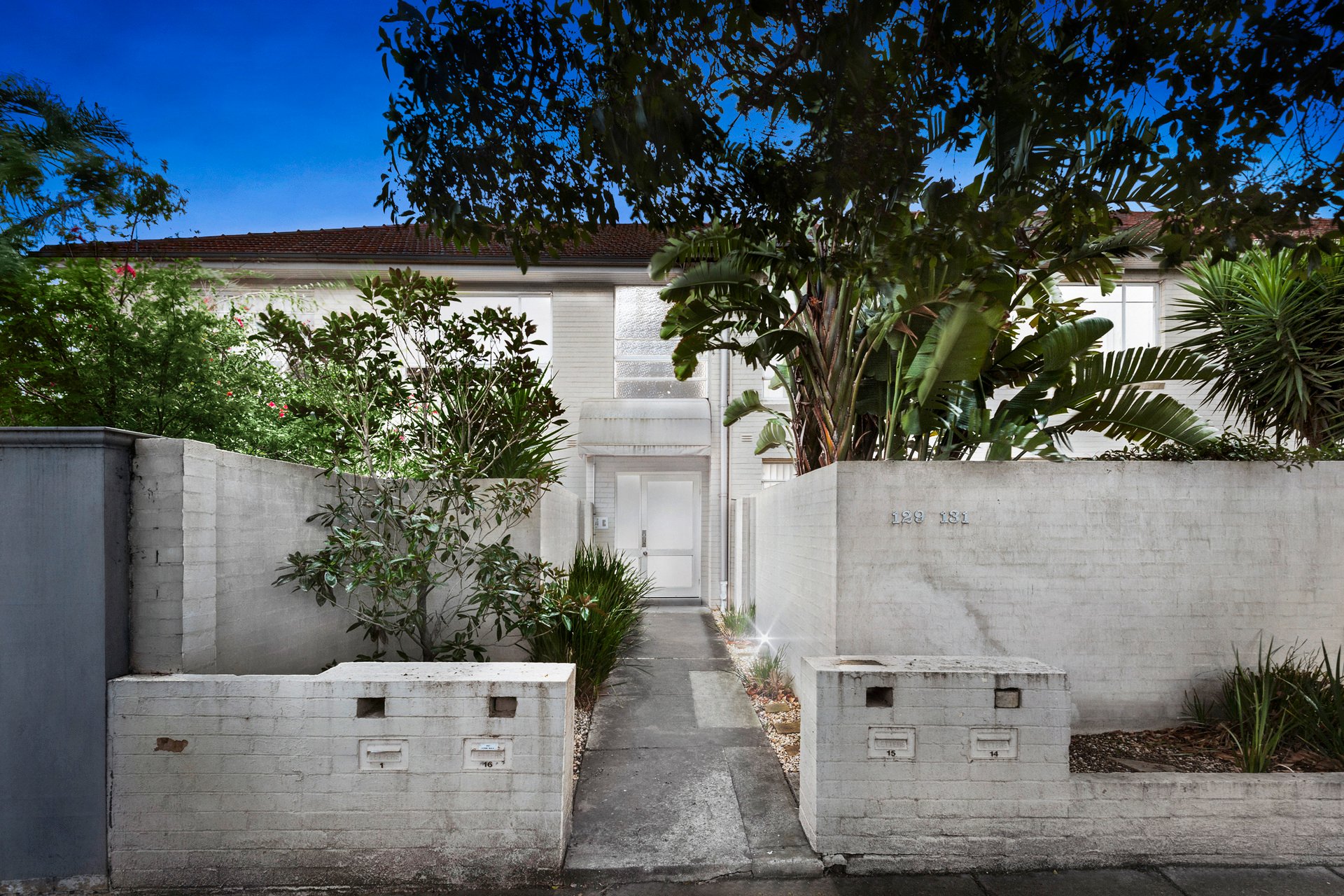 Property Gallery Thumbnail 11