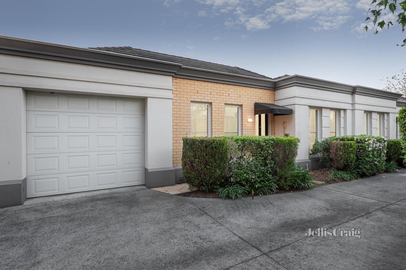 14/13 Denbigh Road, Armadale image 1