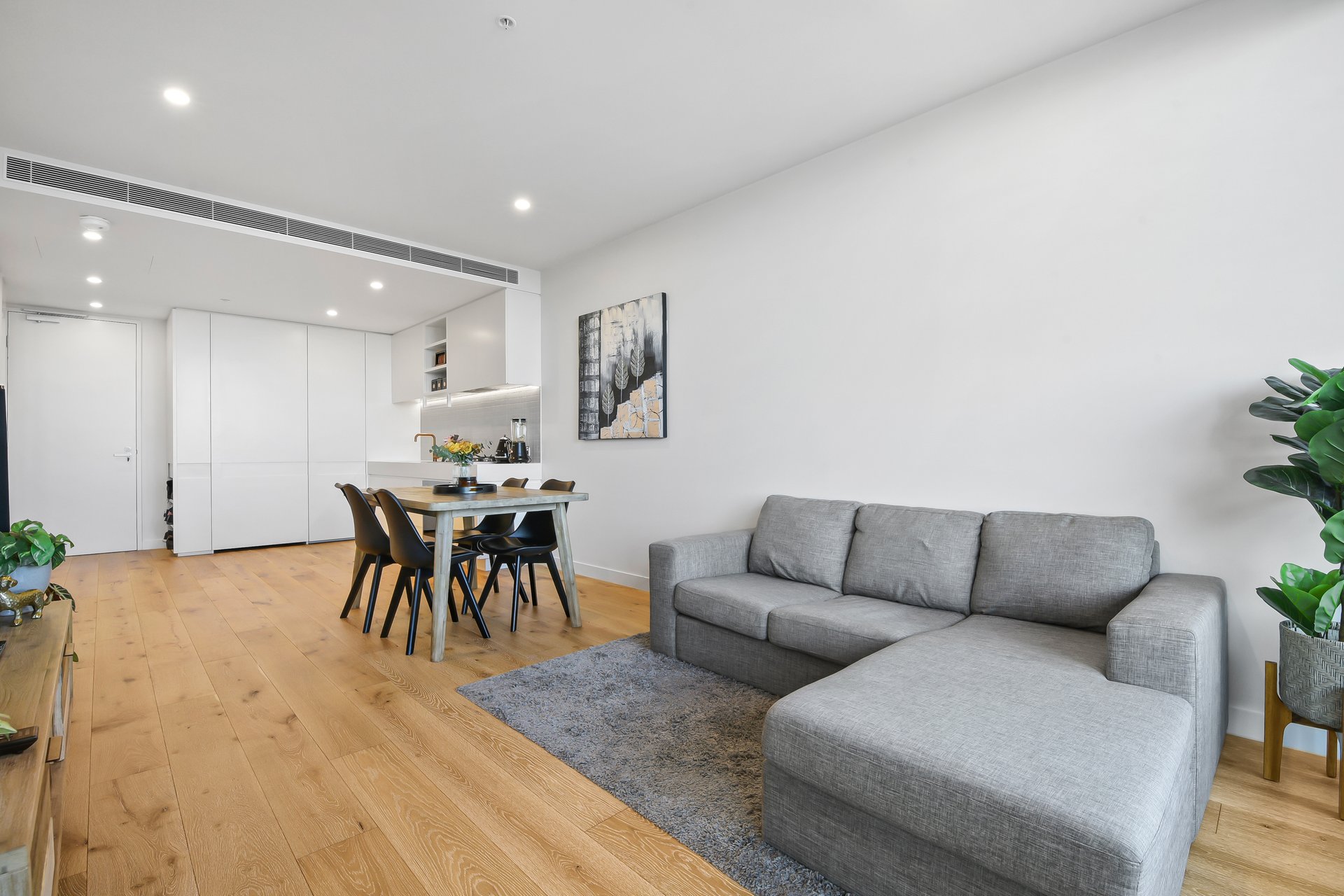1414/52-54 O'Sullivan Road, Glen&nbsp;Waverley image 2