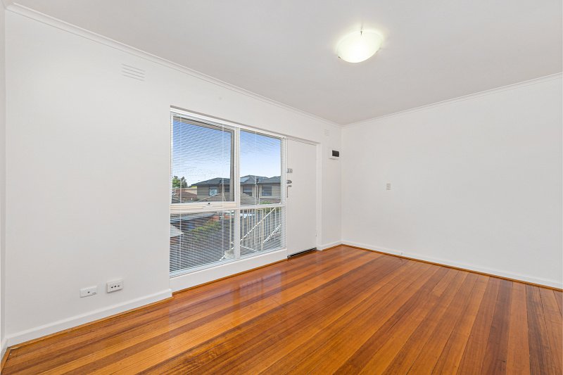 14 / 15 Waratah Avenue GLEN HUNTLY, VIC 3163