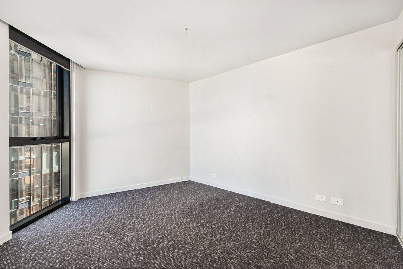 1415 / 673 La Trobe Street DOCKLANDS, VIC 3008