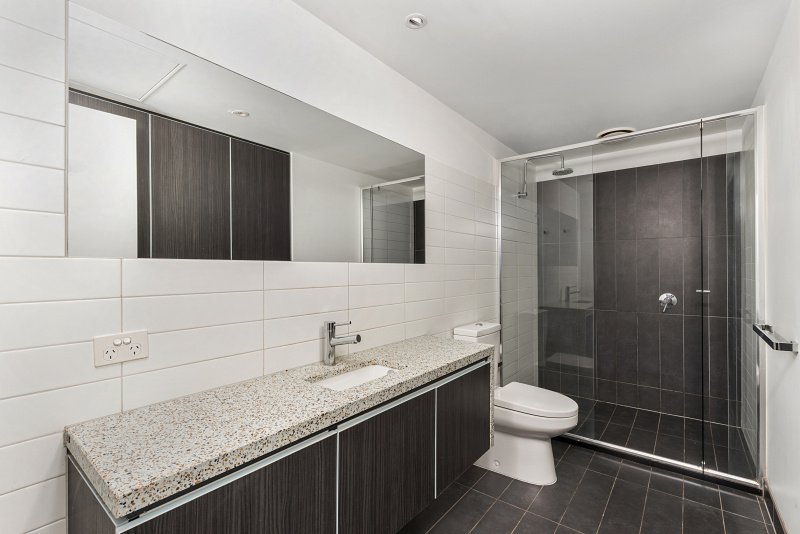1415 / 673 La Trobe Street DOCKLANDS, VIC 3008