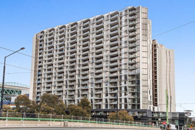 1415 / 673 La Trobe Street DOCKLANDS, VIC 3008