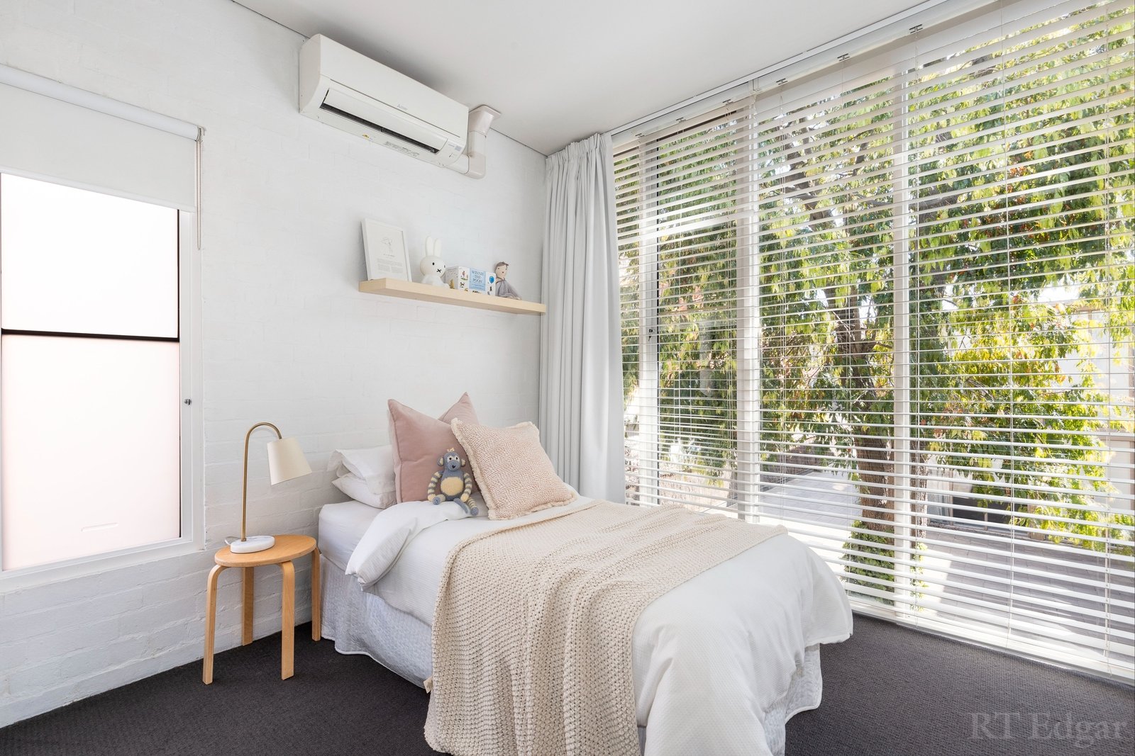 Property Gallery Thumbnail 18