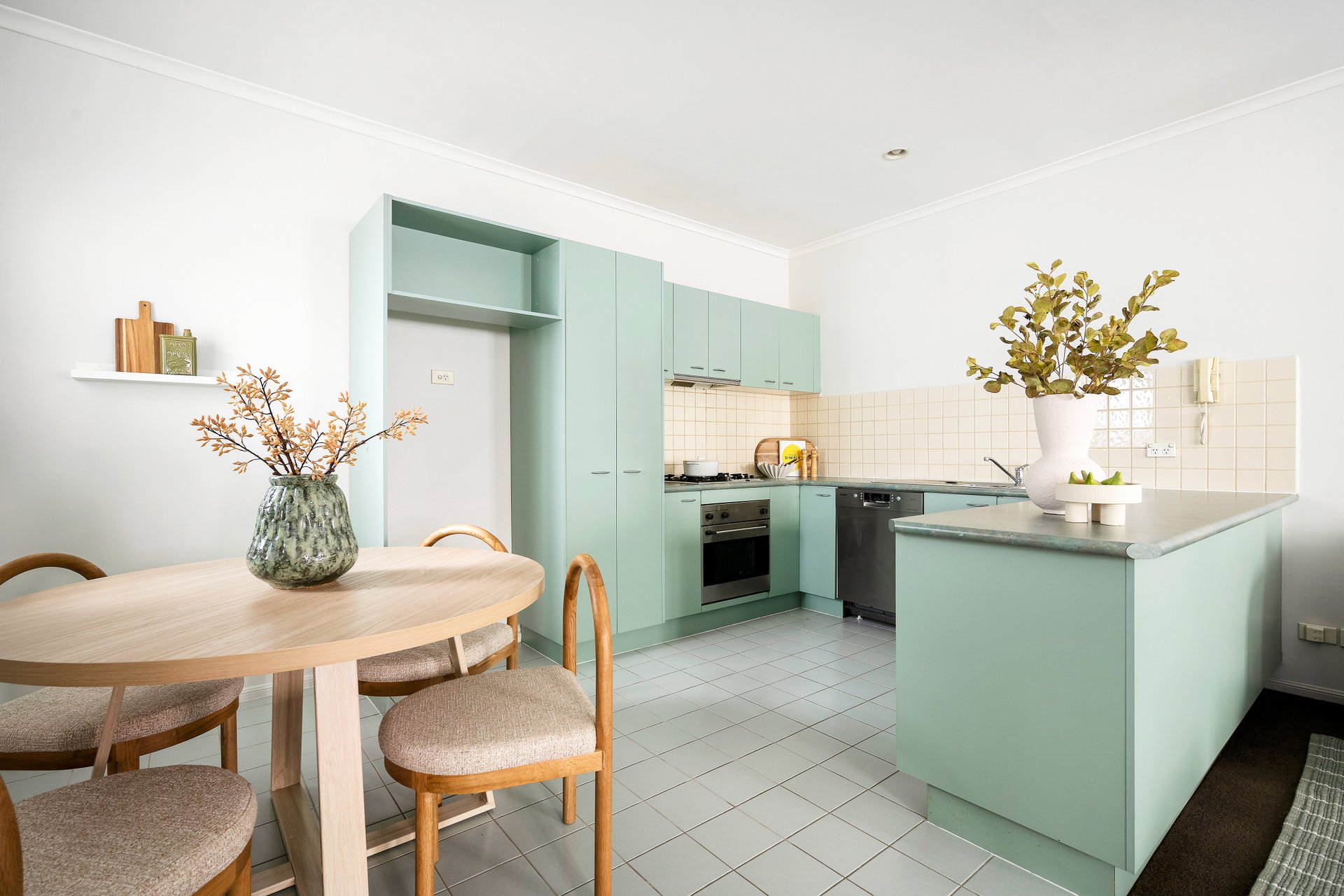 14/162 Stockmans Way, Kensington image 2