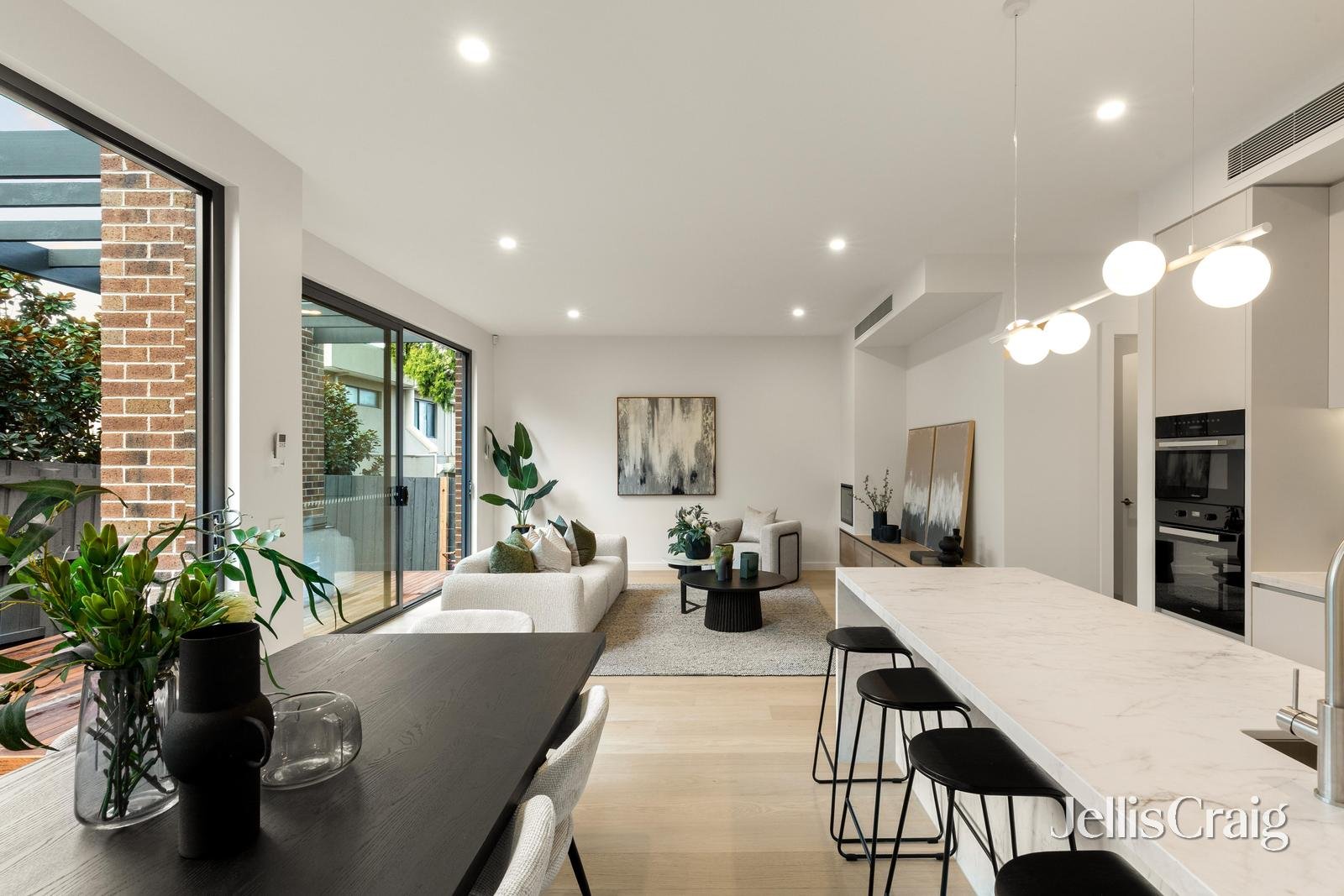 1&4/18 Evelina Street, Balwyn image 6