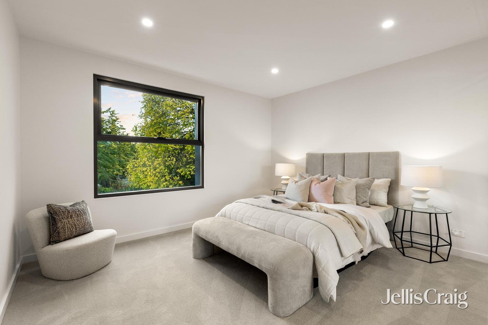 1&4/18 Evelina Street, Balwyn image 9