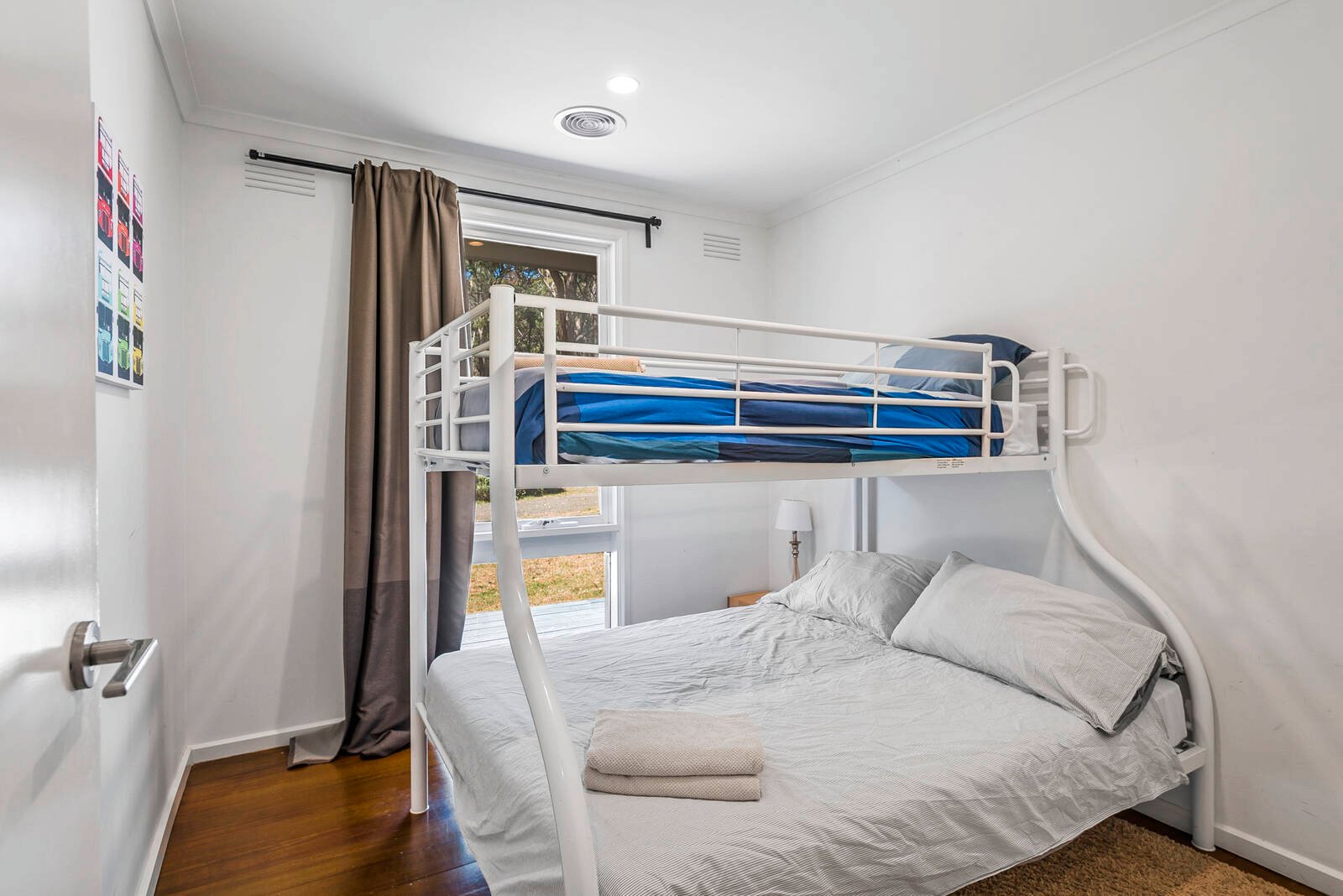 Property Gallery Thumbnail 9