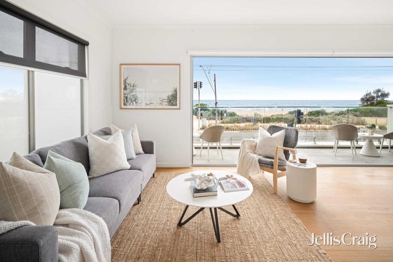 14/183 Beach Road, Mordialloc image 2
