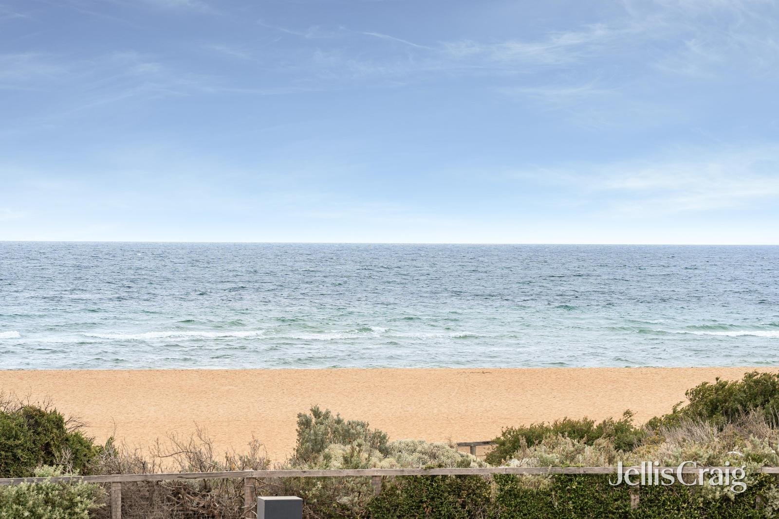 14/183 Beach Road, Mordialloc image 4