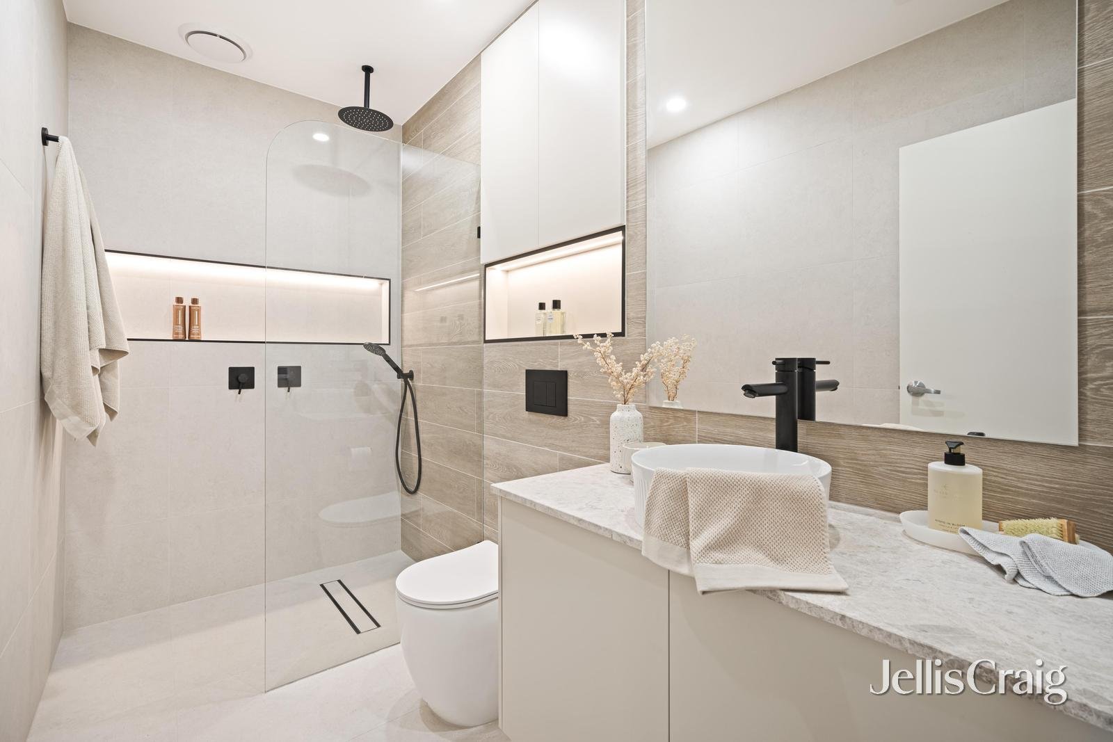 14/183 Beach Road, Mordialloc image 10