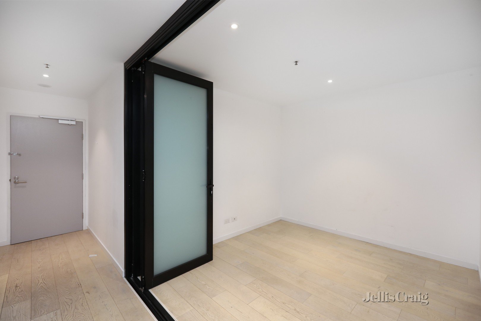 1419/1 Ascot Vale Road, Flemington image 7