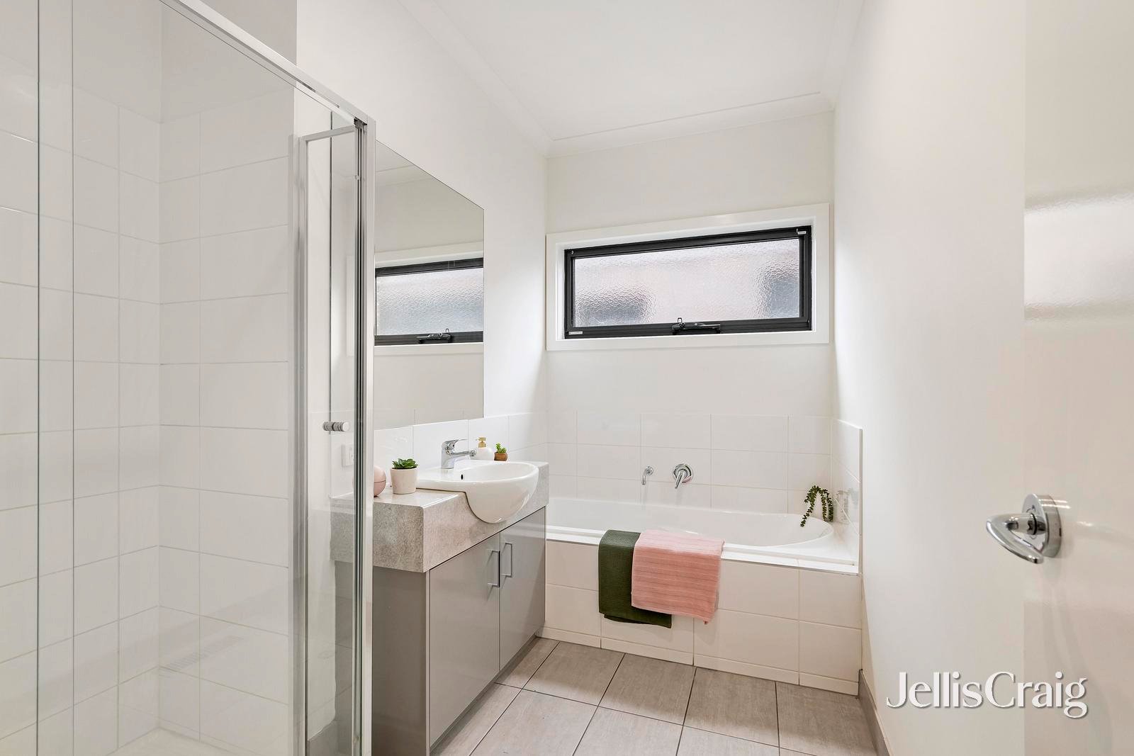 141A Hull Road, Croydon image 9