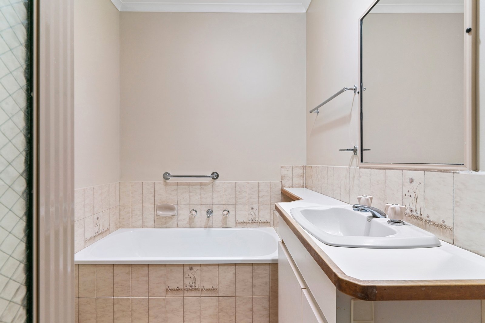 Property Gallery Thumbnail 7