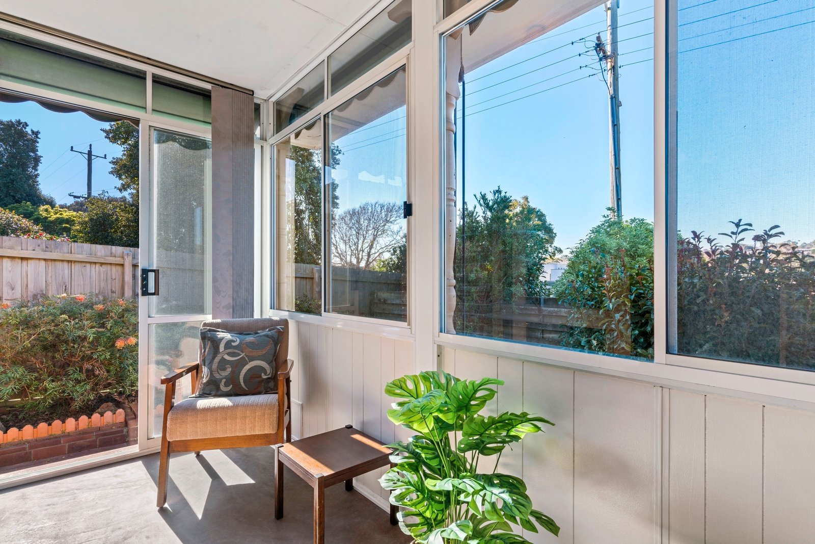 Property Gallery Thumbnail 9