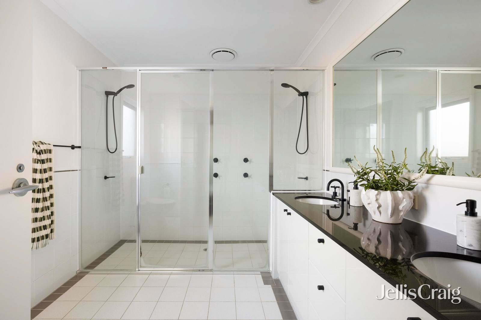 142 Beach Street, Port&nbsp;Melbourne image 13