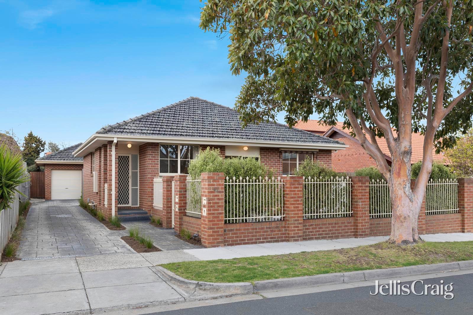 1/42 Bendigo Avenue, Bentleigh image 1