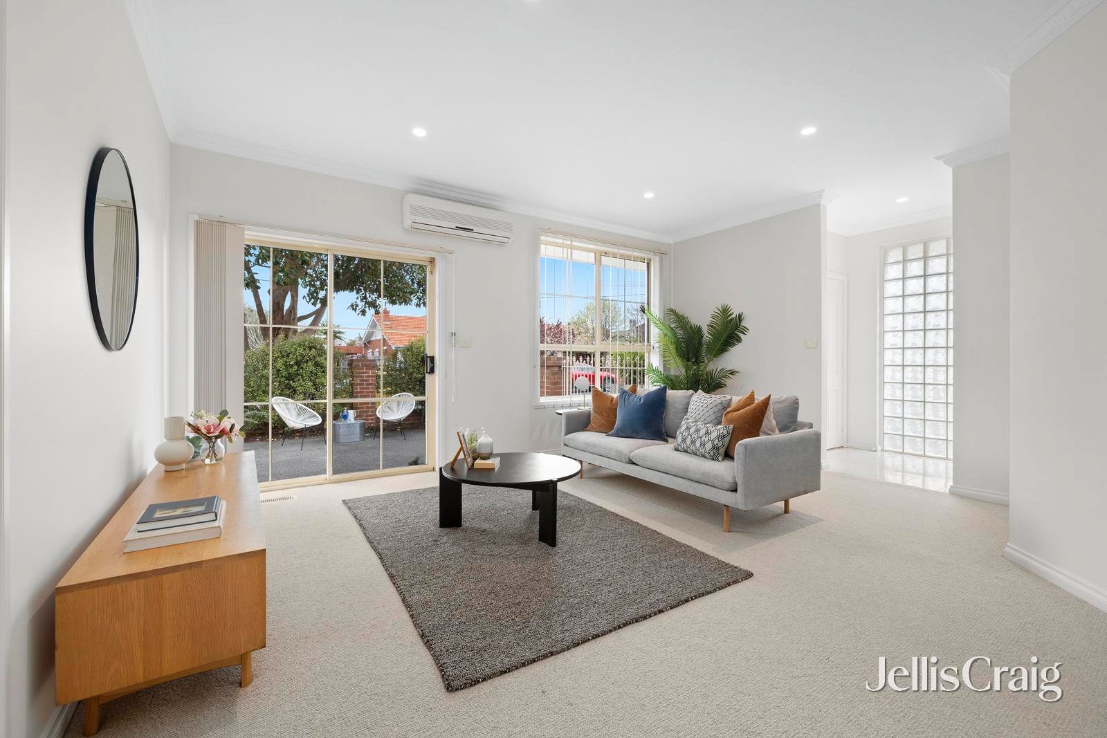 1/42 Bendigo Avenue, Bentleigh image 2