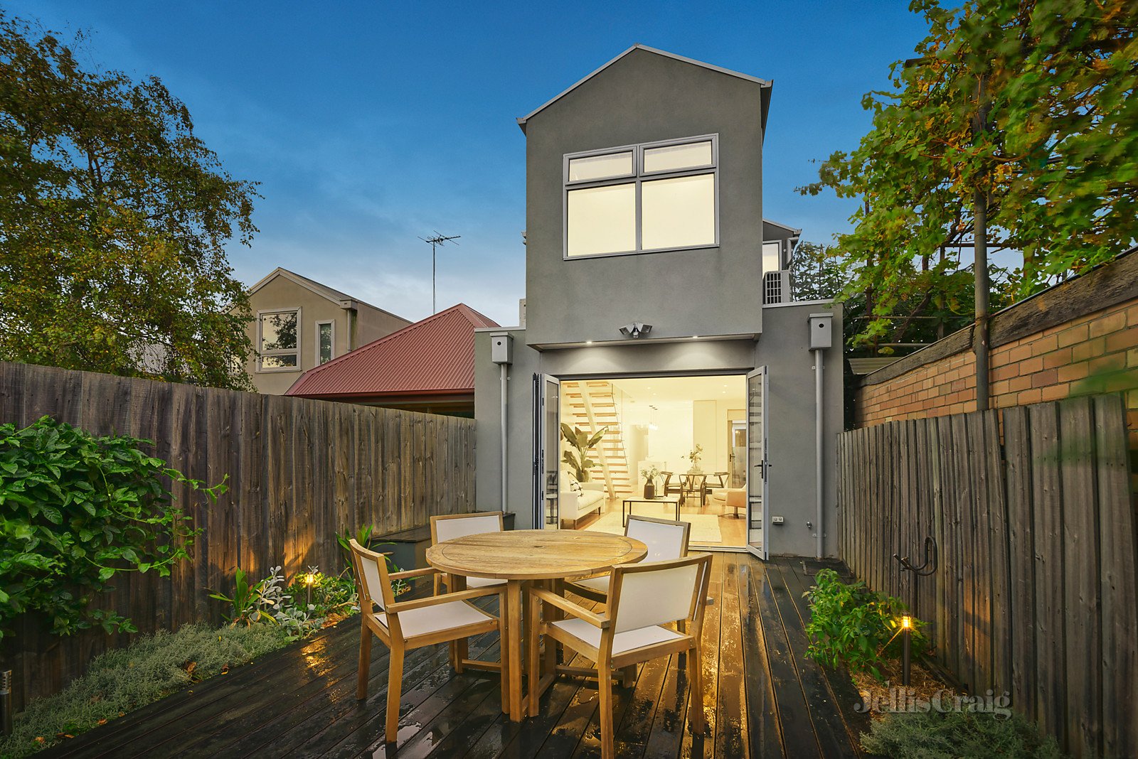 142 Clauscen Street, Fitzroy North image 5