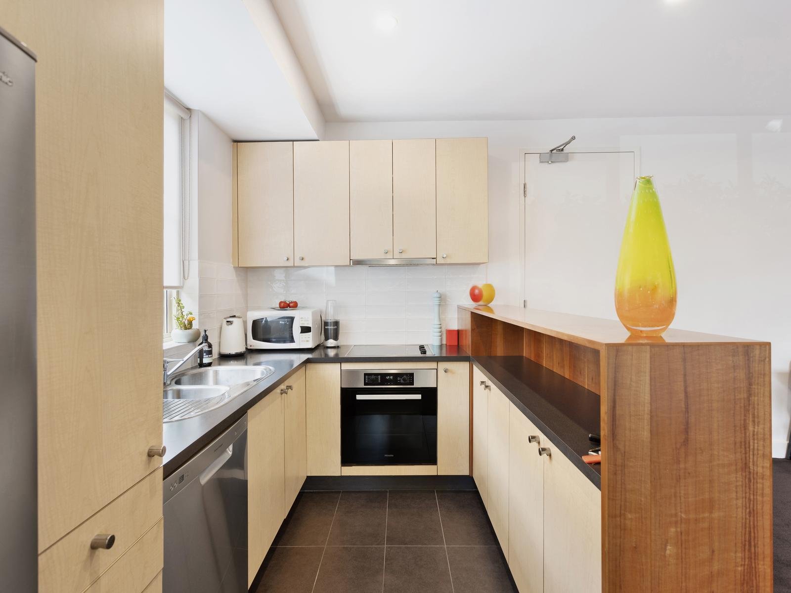 1/42 Corsair Street, Richmond image 2
