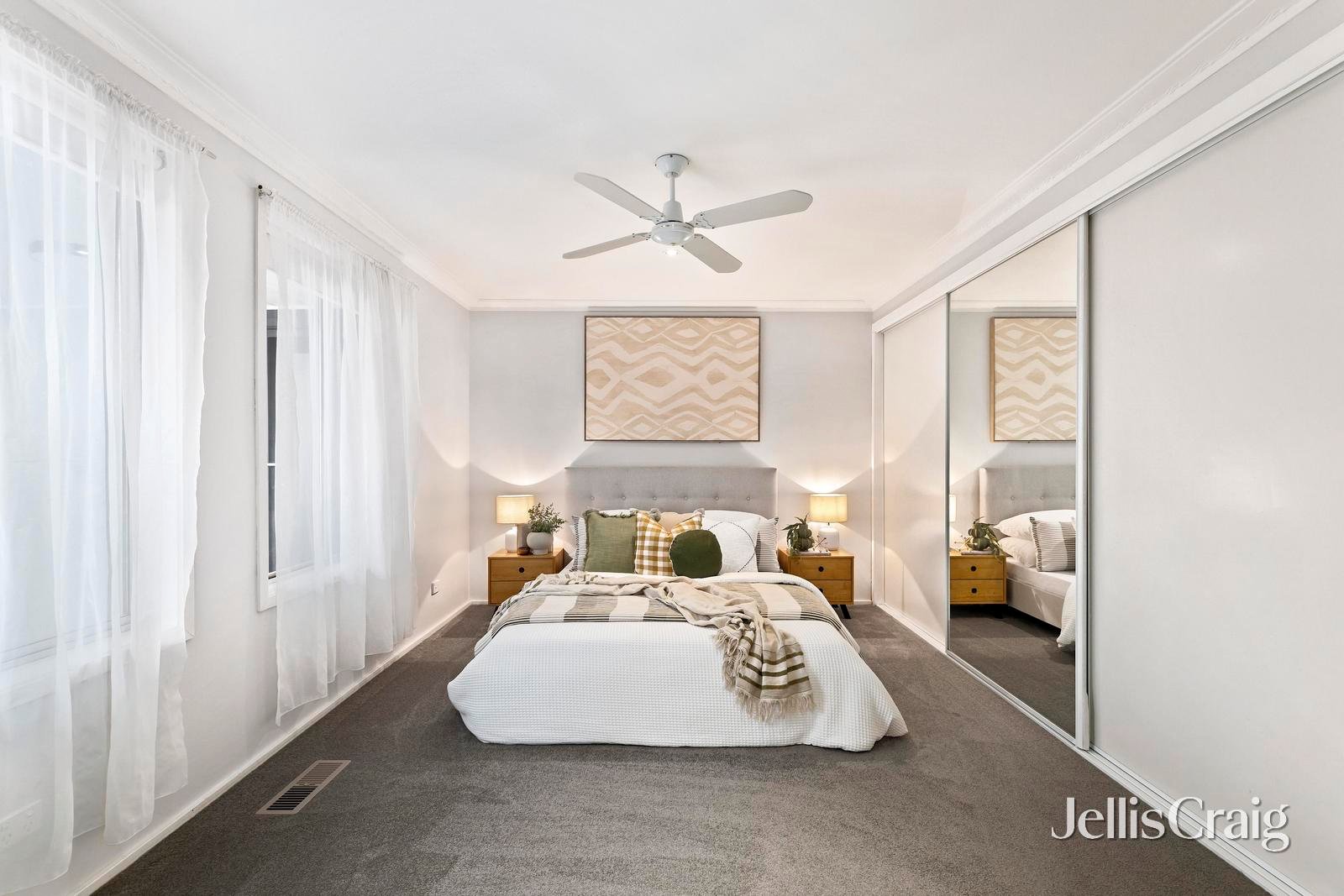 142 Hayrick Lane, Mooroolbark image 9