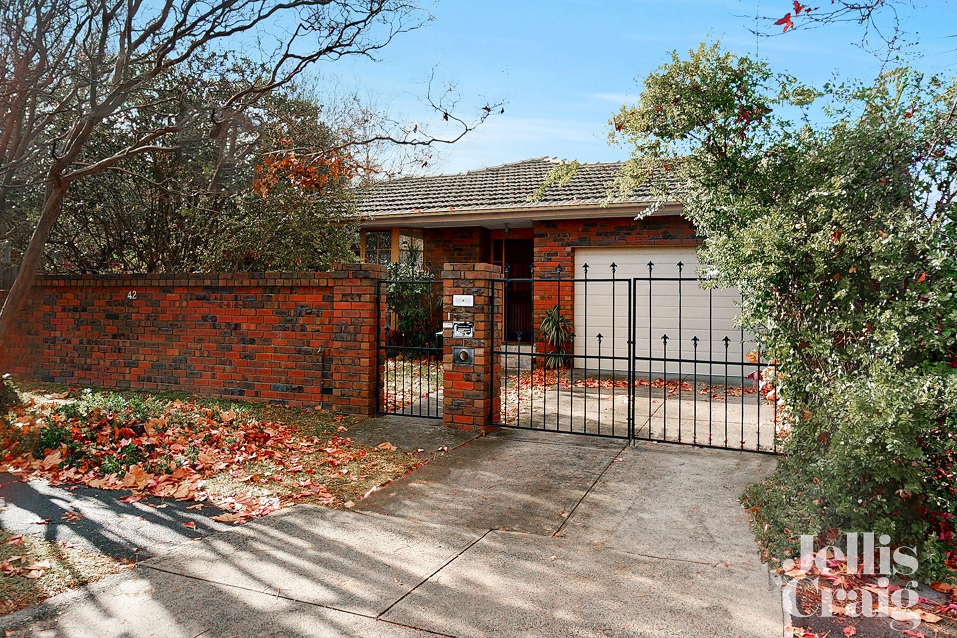 1/42 Highfield Road, Canterbury image 1