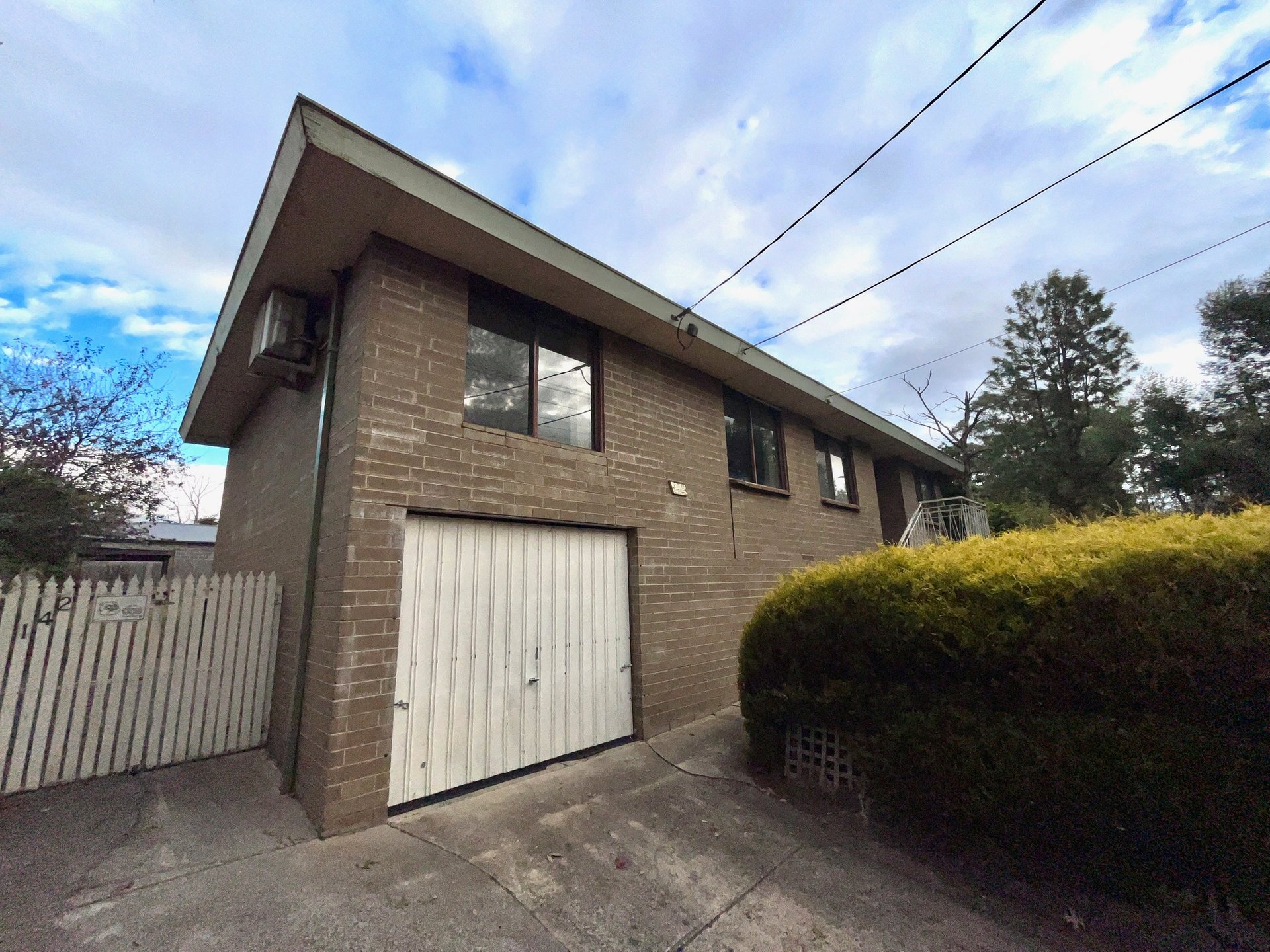 142 Hull Road, Croydon image 1