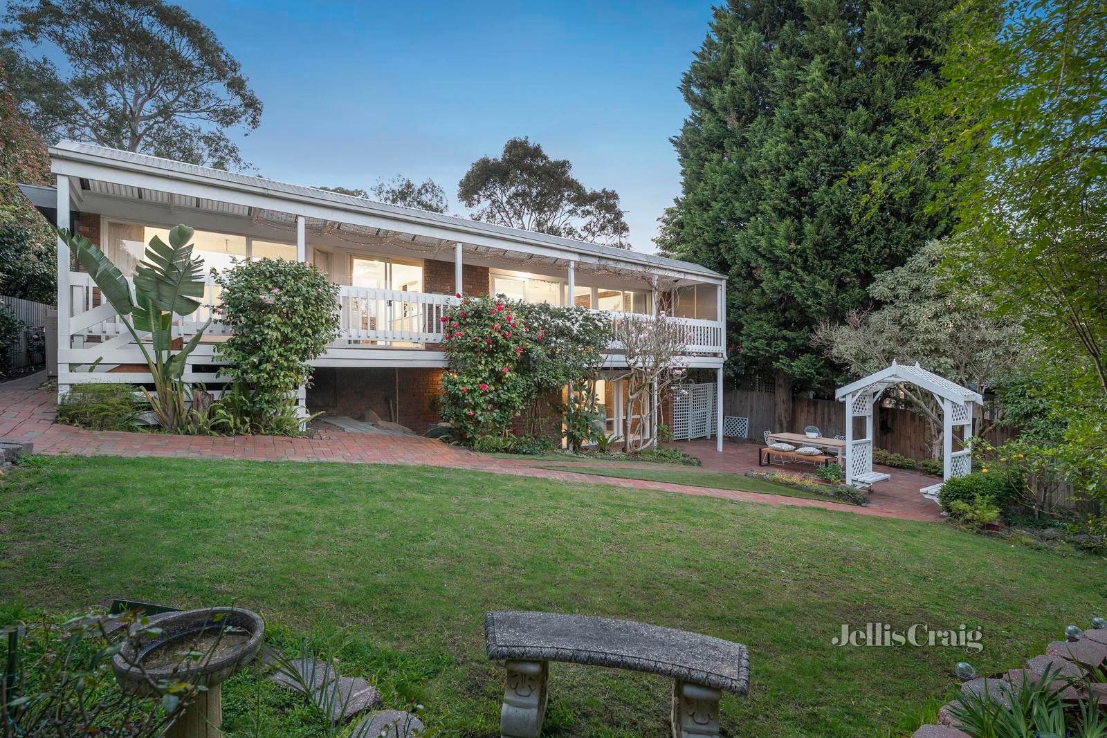 142 Jells Road, Wheelers Hill image 16